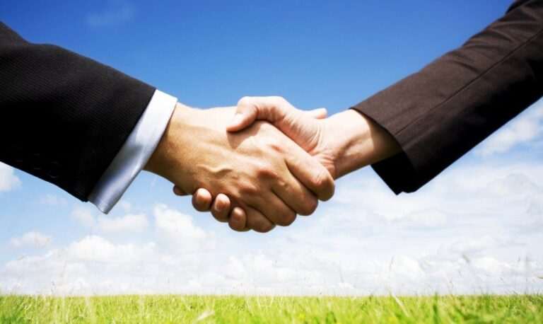¿Qué obligaciones tiene el trabajador con un contrato de formación?