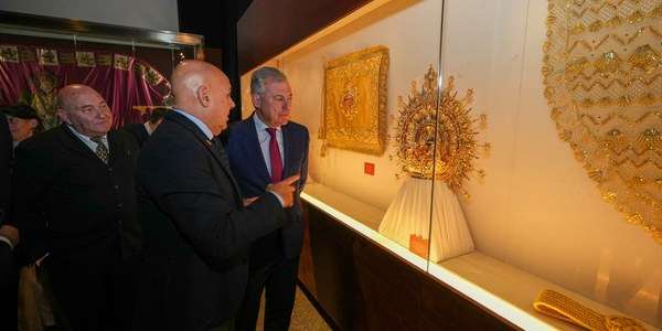 Inauguración de la exposición «Sevilla Fecit 2025»: Un tributo al arte sacro contemporáneo y a sus talentosos creadores